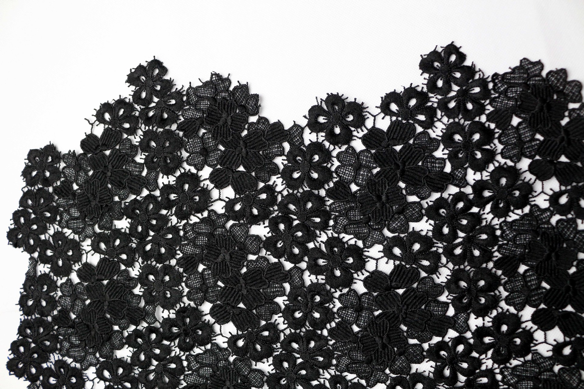 3D Sun Floral Embroidered Water Soluble Bridal Guipure Lace Fabric